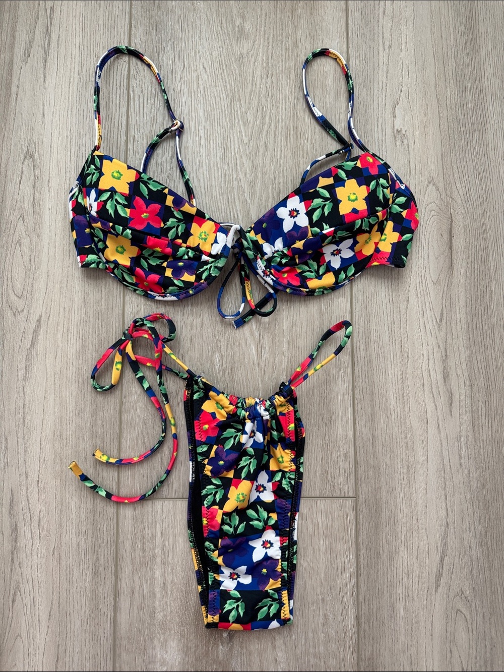 ‘MISS NOVEMBER’ Set